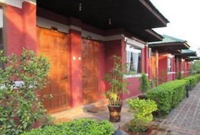 Pyi1 Guest House