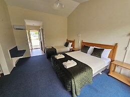 Karamea Hotel