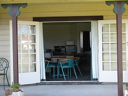 Karamea Hotel
