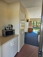 Karamea Hotel
