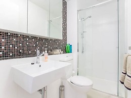 C3CBD Melbourne Apartment