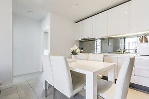 C3CBD Melbourne Apartment