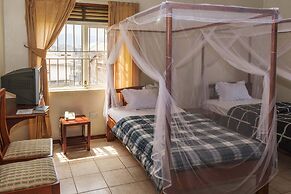 Raja Excelsior Hotel