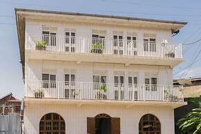 Raja Excelsior Hotel