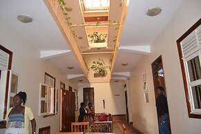 Raja Excelsior Hotel