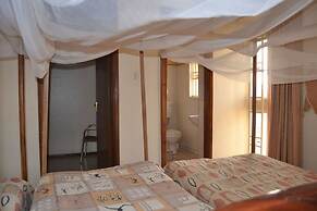 Raja Excelsior Hotel