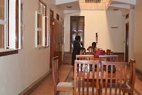 Raja Excelsior Hotel