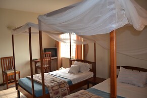 Raja Excelsior Hotel