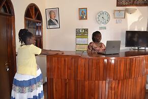 Raja Excelsior Hotel