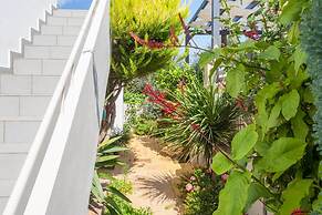 Armonia Apartments & Studios