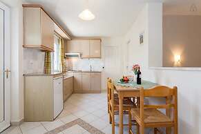 Armonia Apartments & Studios