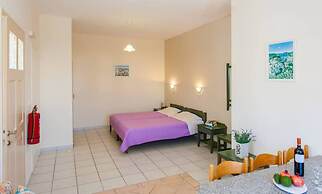 Armonia Apartments & Studios