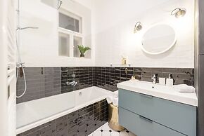 Venus Apartments - Opera