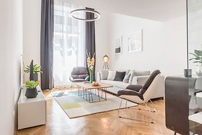 Venus Apartments - Opera