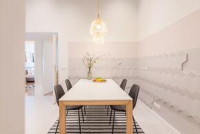 Venus Apartments - Opera