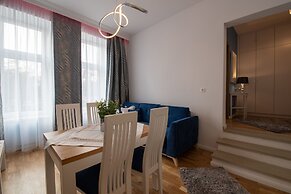 City Lights Apartments - Topolowa