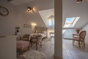 City Lights Apartments - Topolowa