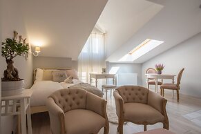 City Lights Apartments - Topolowa