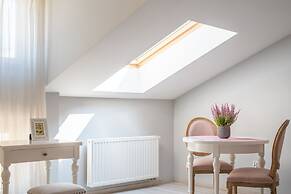 City Lights Apartments - Topolowa