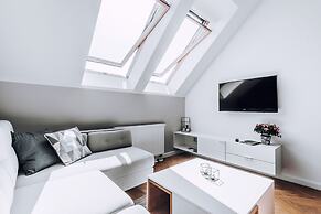 City Lights Apartments - Topolowa