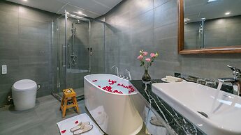 Lize Graceland Artistic Suite Inn