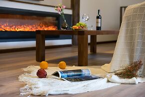 Lize Graceland Artistic Suite Inn