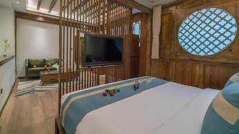 Lize Graceland Artistic Suite Inn