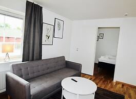 Easy Livin Apartment Hotel by Stubor