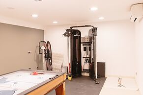 Sea Front Luxurious Villa