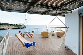 Sea Front Luxurious Villa