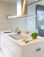 Sea Front Luxurious Villa