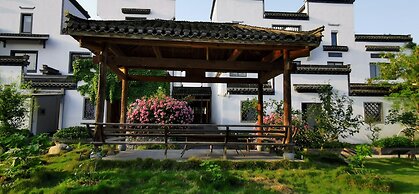 Huangshan Huizhou Creek Villa