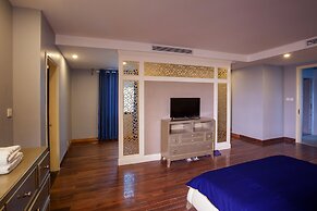 RedDoorz Hostel @ Signature Inn