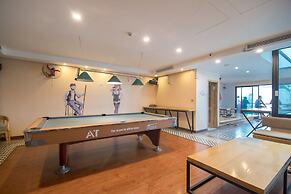 RedDoorz Hostel @ Signature Inn