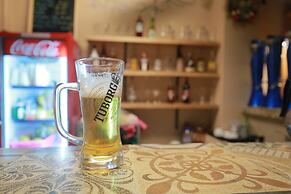 RedDoorz Hostel @ Signature Inn