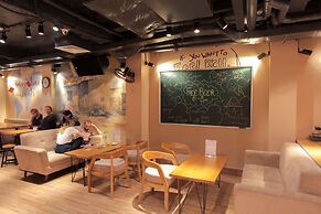 RedDoorz Hostel @ Signature Inn