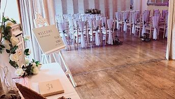 The Stanwick Hotel