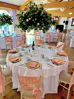 The Stanwick Hotel