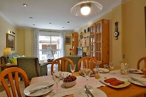 Townhouse 200mts to the beach