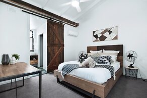 UNIQUE - New York Loft Style Townhouse