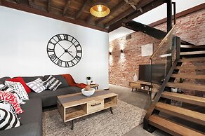 UNIQUE - New York Loft Style Townhouse