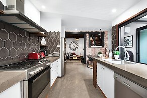 UNIQUE - New York Loft Style Townhouse