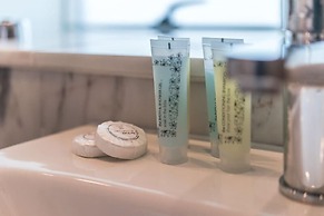 The Phil Lynnot Suite - hiphipstay