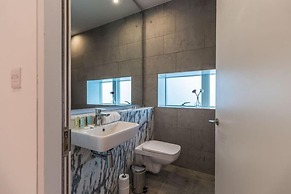 The Phil Lynnot Suite - hiphipstay