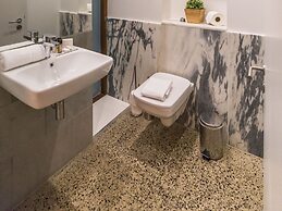 The Phil Lynnot Suite - hiphipstay