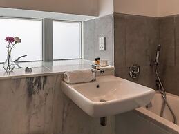 The Phil Lynnot Suite - hiphipstay