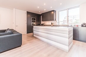 The Phil Lynnot Suite - hiphipstay