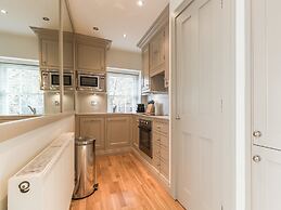 The Eamon DeVelara Suite - hiphipstay