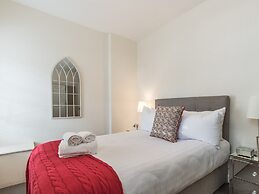 The Eamon DeVelara Suite - hiphipstay