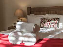 The Eamon DeVelara Suite - hiphipstay